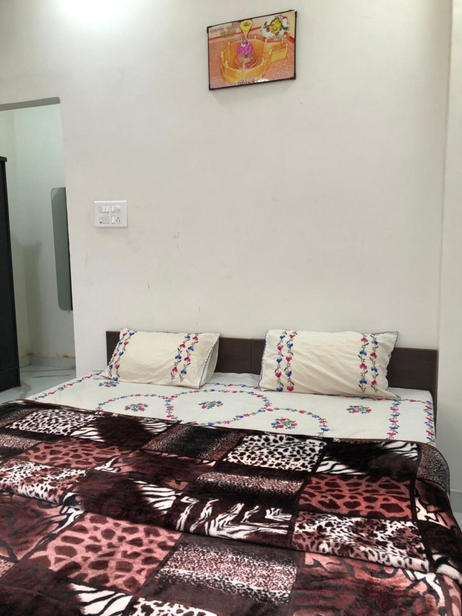 Ramaya Home Stay Varanasi Exterior photo